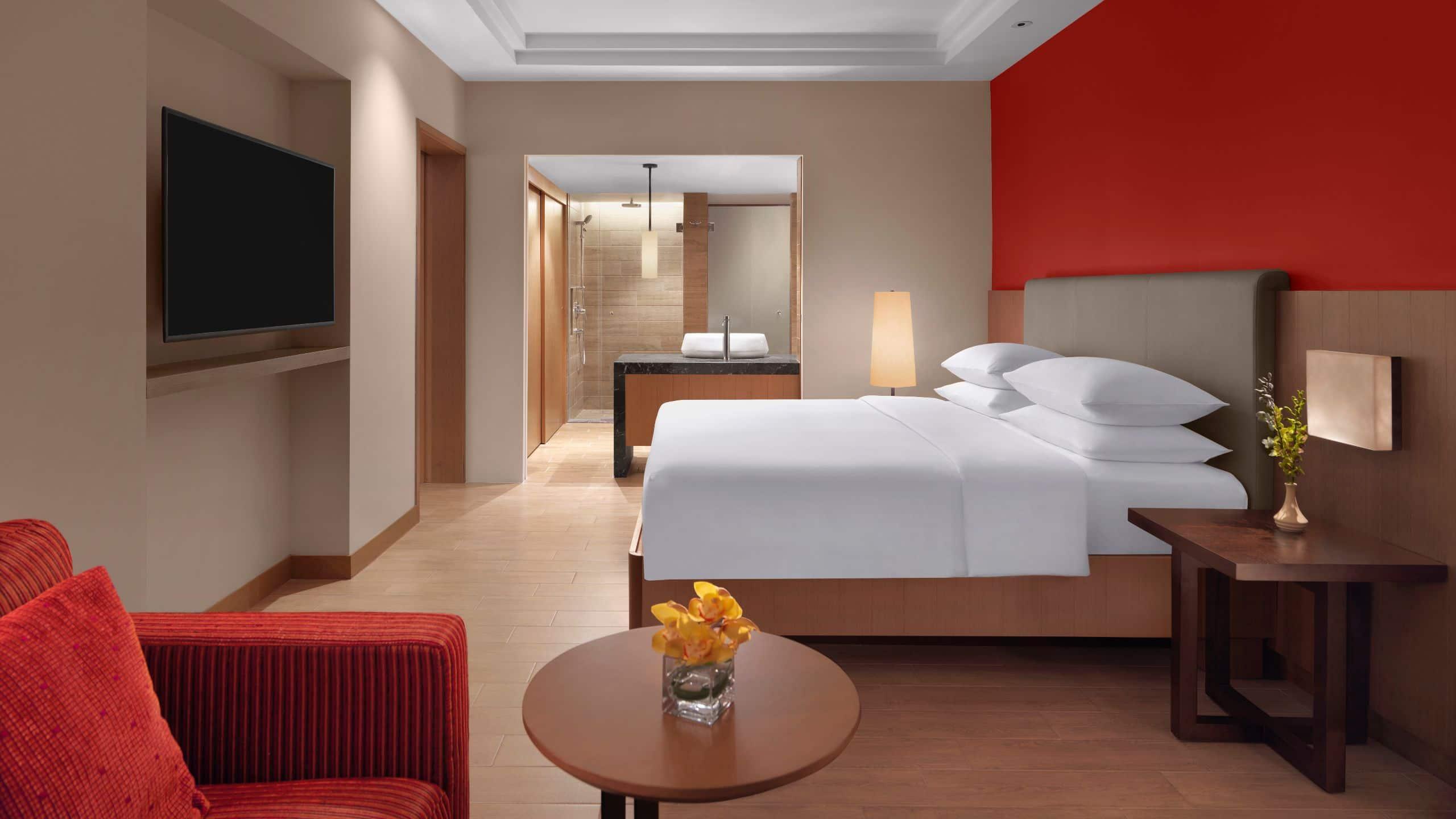 Hyatt Regency Kuantan Resort Exteriér fotografie A guest room at the hotel